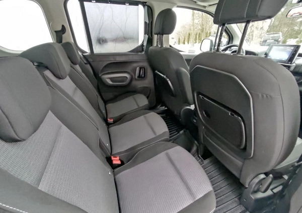 Toyota Proace City Verso cena 94900 przebieg: 90799, rok produkcji 2020 z Iłża małe 301